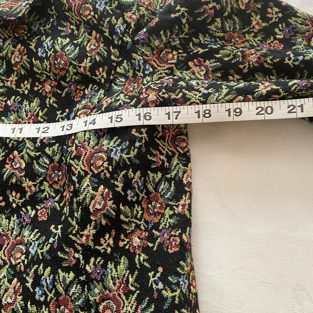 The Tog Shop Black Pinkish Floral jacket 6p